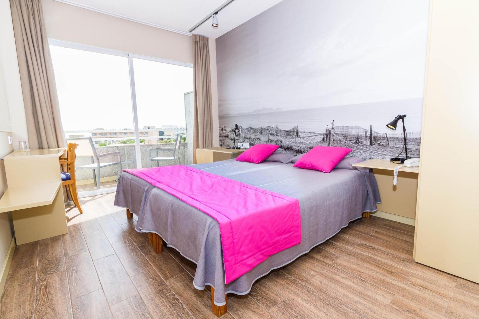 Eix Platja Daurada Hotel & Spa กันปิกาฟอร์ต ภายนอก รูปภาพ