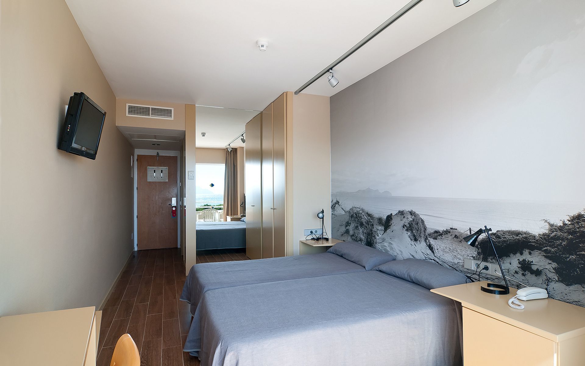 Eix Platja Daurada Hotel & Spa กันปิกาฟอร์ต ภายนอก รูปภาพ